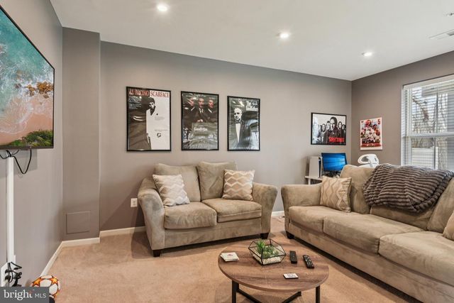 1306 HAWK HOLLOW DR, Crofton, MD 21114