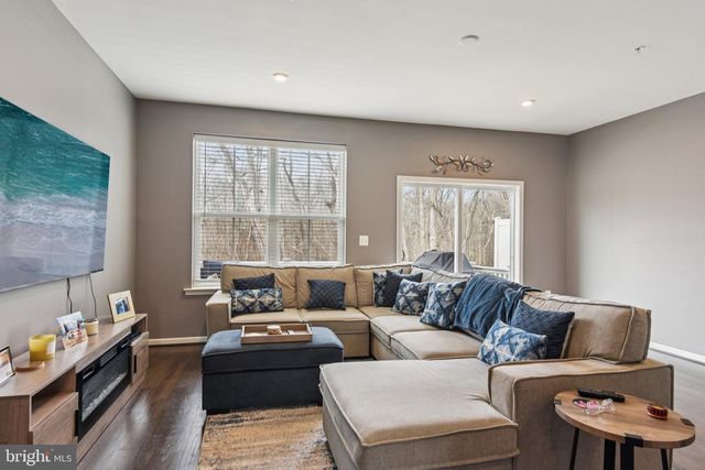 1306 HAWK HOLLOW DR, Crofton, MD 21114