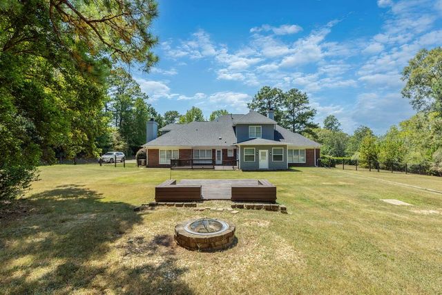 221 Mink Drive, Cataula, GA 31804