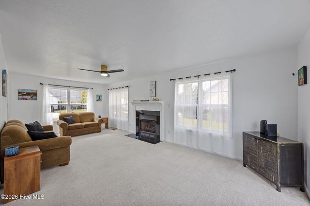 105 Quarter Horse, Havelock, NC 28532