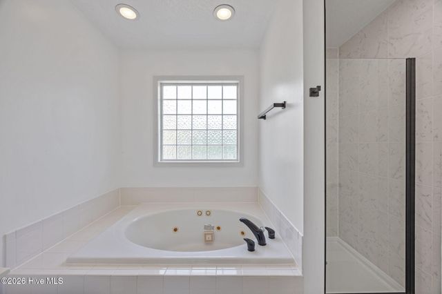 105 Quarter Horse, Havelock, NC 28532