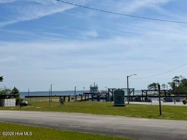 105 Quarter Horse, Havelock, NC 28532