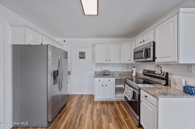 105 Quarter Horse, Havelock, NC 28532