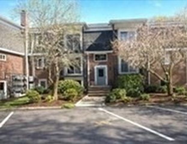 80 Walnut St 402, Canton, MA 02021