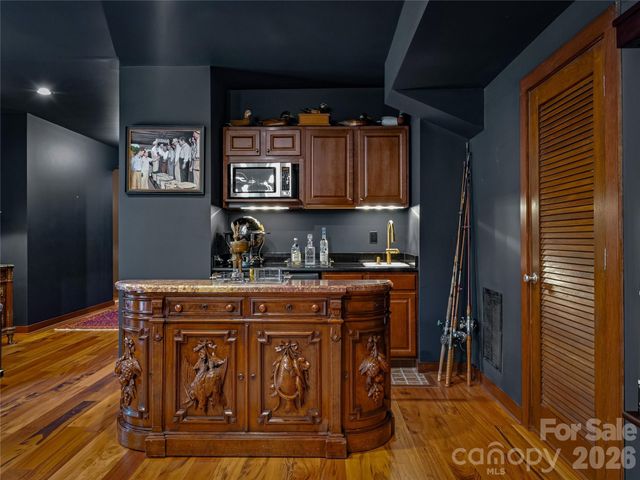 907 Kells Blue Court, Biltmore Lake, NC 28715
