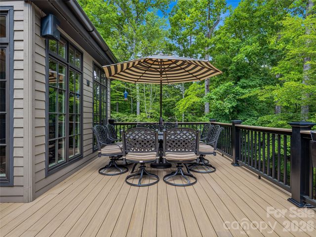 907 Kells Blue Court, Biltmore Lake, NC 28715