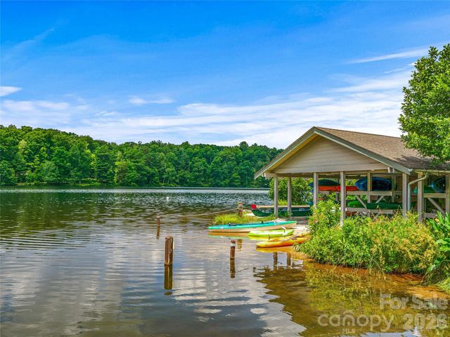 907 Kells Blue Court, Biltmore Lake, NC 28715