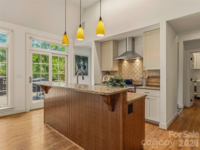 907 Kells Blue Court, Biltmore Lake, NC 28715