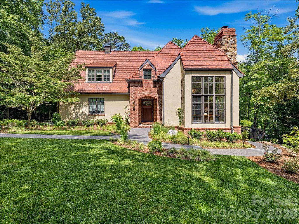 907 Kells Blue Court, Biltmore Lake, NC 28715