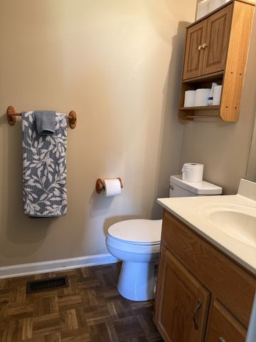 28 Long Meadow Dr, Fayetteville, TN 37334