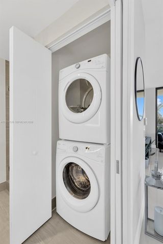 2960 NE 207 Street 810, Aventura, FL 33180