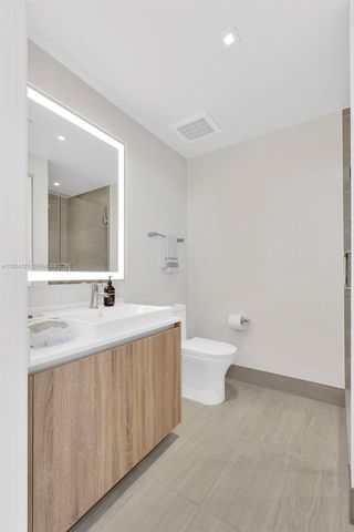 2960 NE 207 Street 810, Aventura, FL 33180