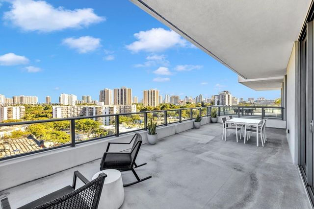 2960 NE 207 Street 810, Aventura, FL 33180