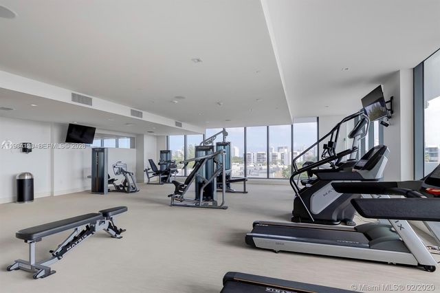 2960 NE 207 Street 810, Aventura, FL 33180