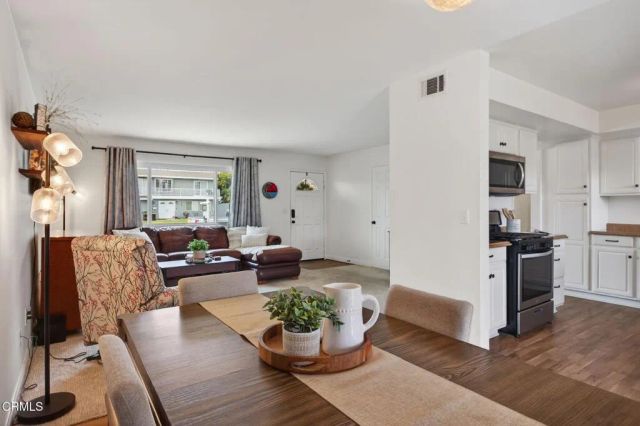 1290 Rugby Avenue, Ventura, CA 93004