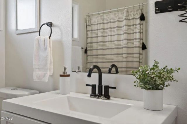 1290 Rugby Avenue, Ventura, CA 93004