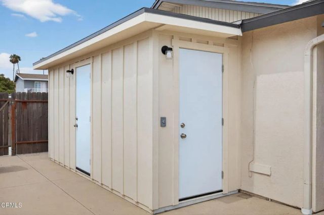 1290 Rugby Avenue, Ventura, CA 93004