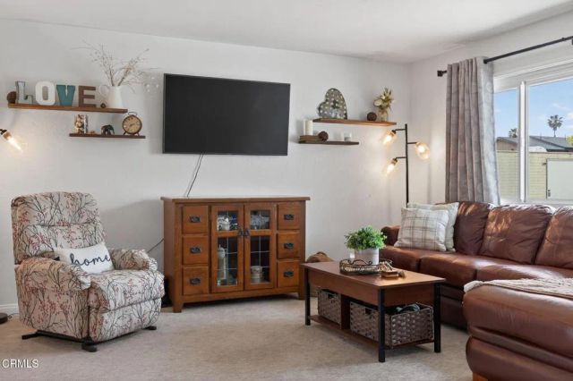 1290 Rugby Avenue, Ventura, CA 93004