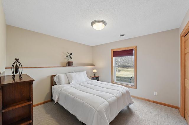 696 Buttercup Court, Hudson, WI 54016