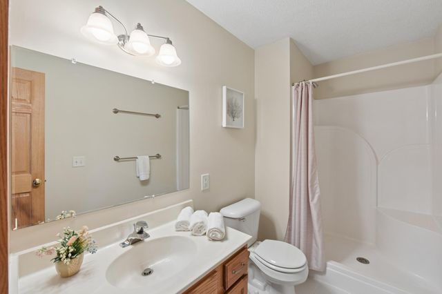 696 Buttercup Court, Hudson, WI 54016