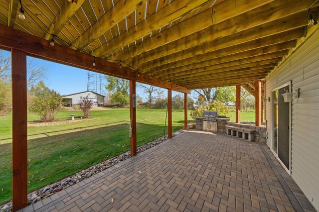 696 Buttercup Court, Hudson, WI 54016