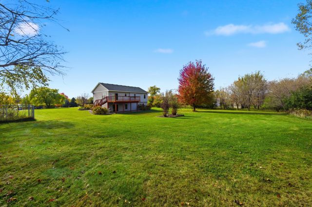 696 Buttercup Court, Hudson, WI 54016