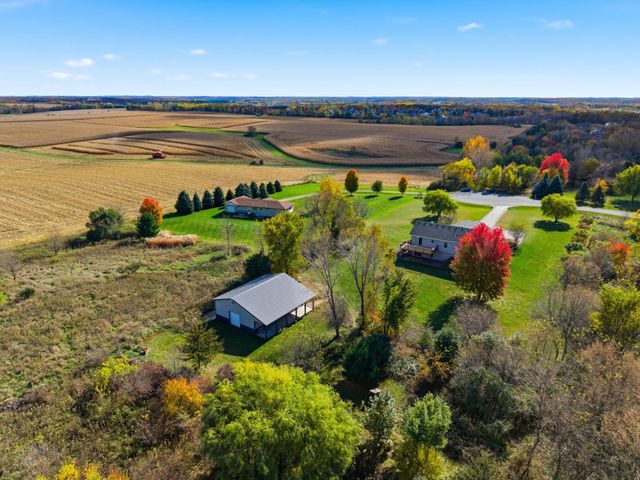 696 Buttercup Court, Hudson, WI 54016