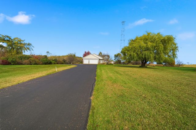 696 Buttercup Court, Hudson, WI 54016