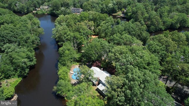 5 ELM CT, Medford, NJ 08055