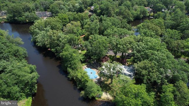 5 ELM CT, Medford, NJ 08055
