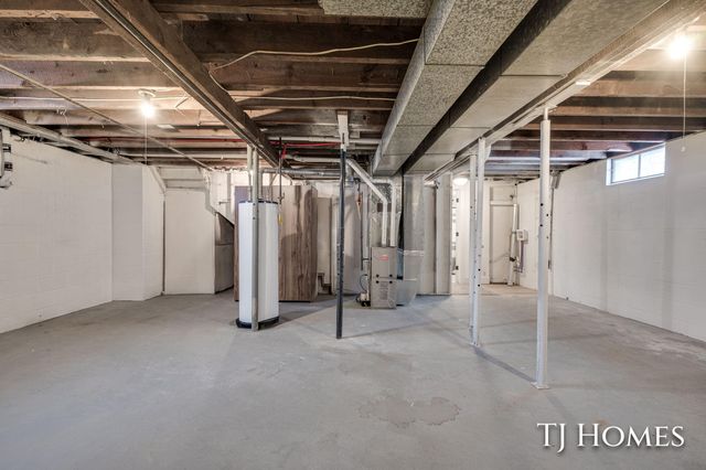 948 Becker Road, Muskegon Twp, MI 49445