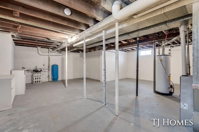 948 Becker Road, Muskegon Twp, MI 49445