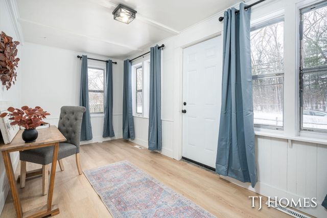 948 Becker Road, Muskegon Twp, MI 49445