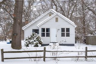 948 Becker Road, Muskegon Twp, MI 49445