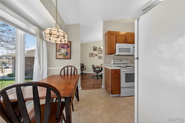 2476 Fox Bridge Court, Lake St Louis, MO 63367