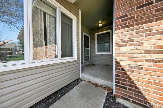 2476 Fox Bridge Court, Lake St Louis, MO 63367