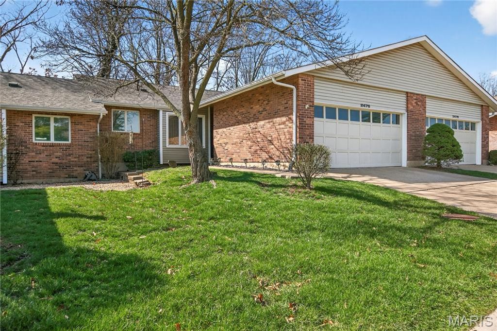 2476 Fox Bridge Court, Lake St Louis, MO 63367