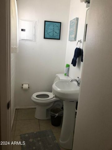 2015 S GRANADA Drive 1, Tempe, AZ 85282