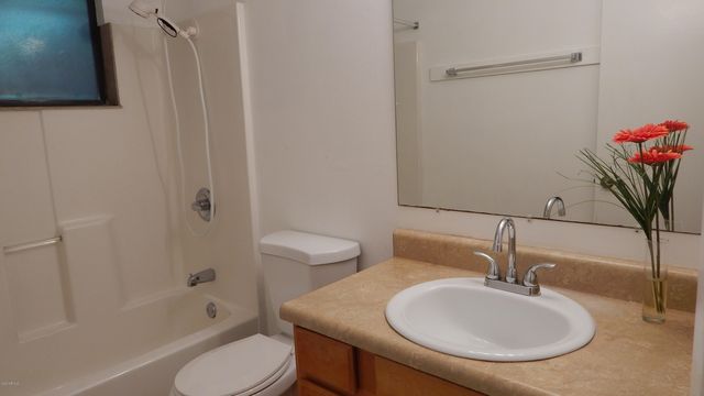 2015 S GRANADA Drive 1, Tempe, AZ 85282