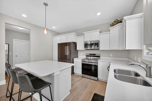 1804 E Euclid Avenue, Indianola, IA 50125