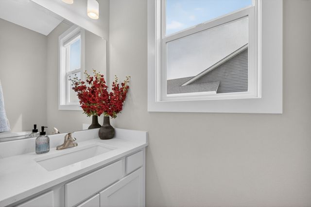 1804 E Euclid Avenue, Indianola, IA 50125