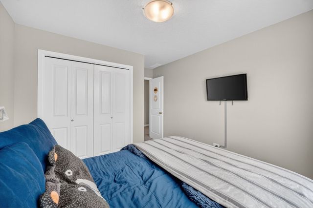 1804 E Euclid Avenue, Indianola, IA 50125