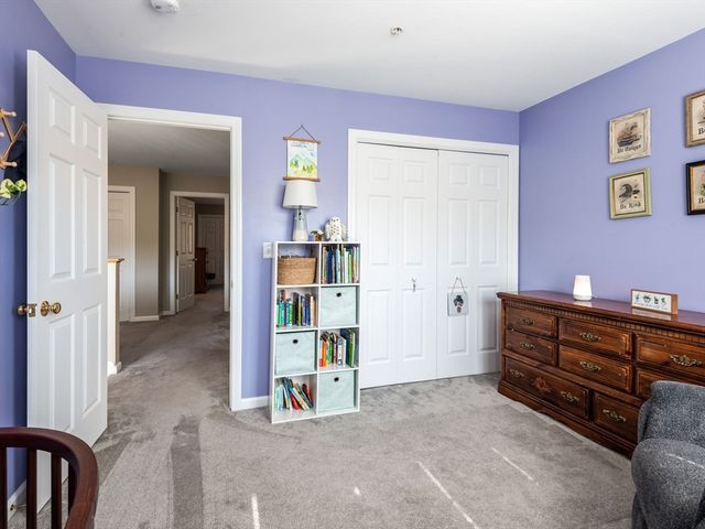 102 Lordvale Blvd 102, Grafton, MA 01536