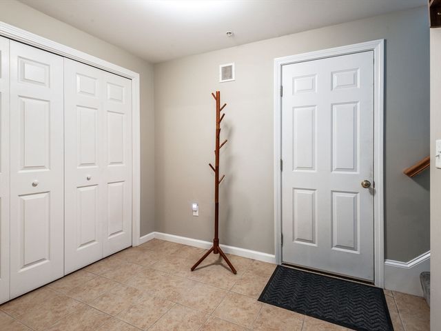 102 Lordvale Blvd 102, Grafton, MA 01536