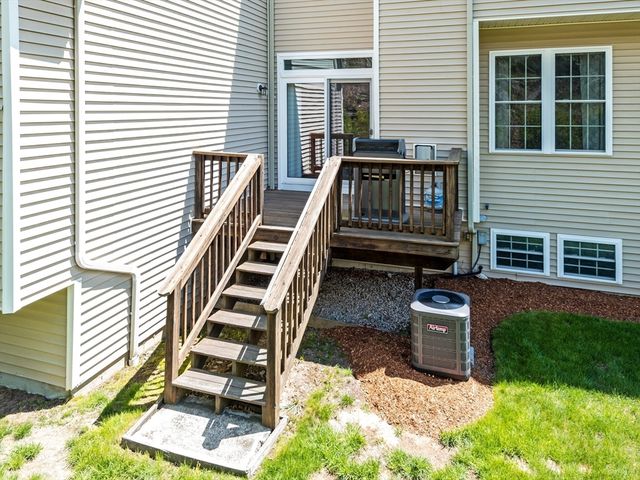 102 Lordvale Blvd 102, Grafton, MA 01536