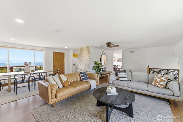 747 La Fiesta Street, Coupeville, WA 98239