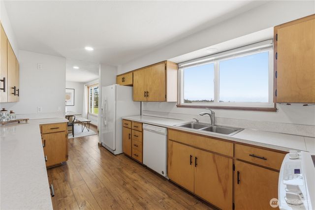 747 La Fiesta Street, Coupeville, WA 98239