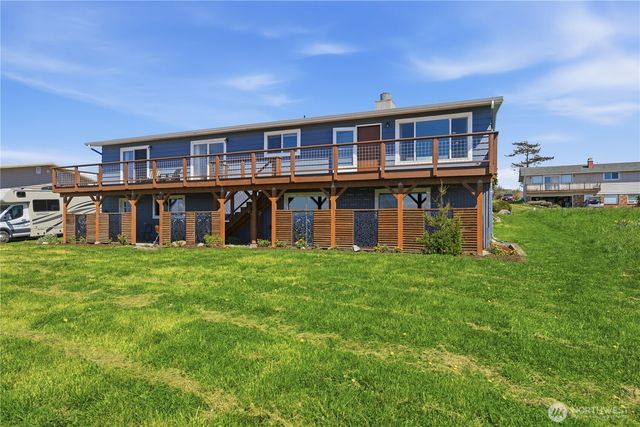 747 La Fiesta Street, Coupeville, WA 98239