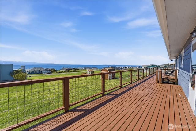 747 La Fiesta Street, Coupeville, WA 98239