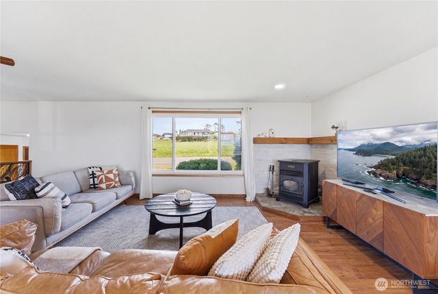 747 La Fiesta Street, Coupeville, WA 98239